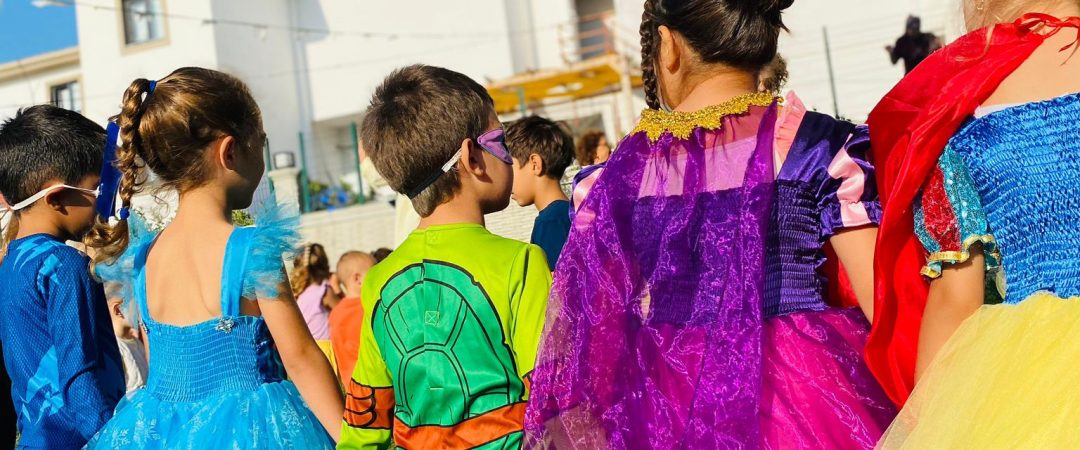 ad1ee3e0-d324-439f-9194-7098e642d0df